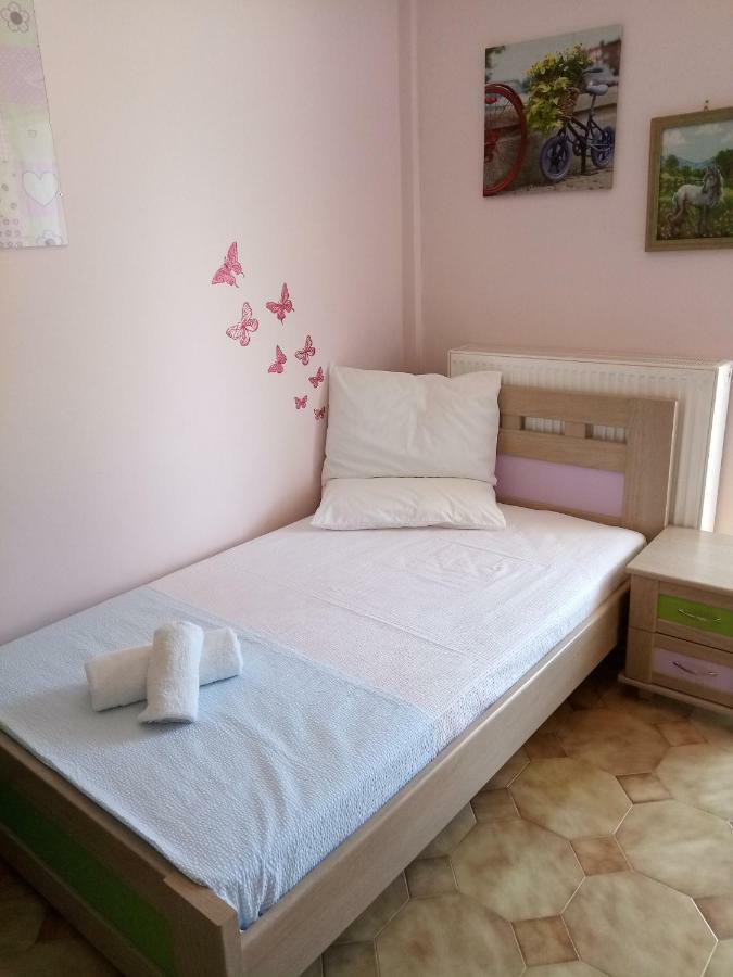 Apartamento Iliahtida Chalkís Exterior foto